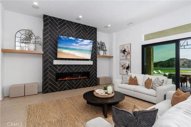 18411 Boulder Bluff, Silverado, CA 92676