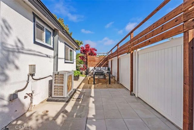 195 Broadway, Costa Mesa, CA 92627
