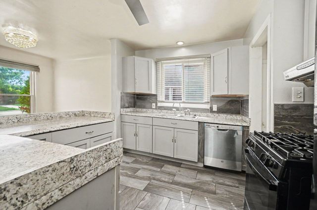 20290 Woodmont Street, Harper Woods City, MI 48225