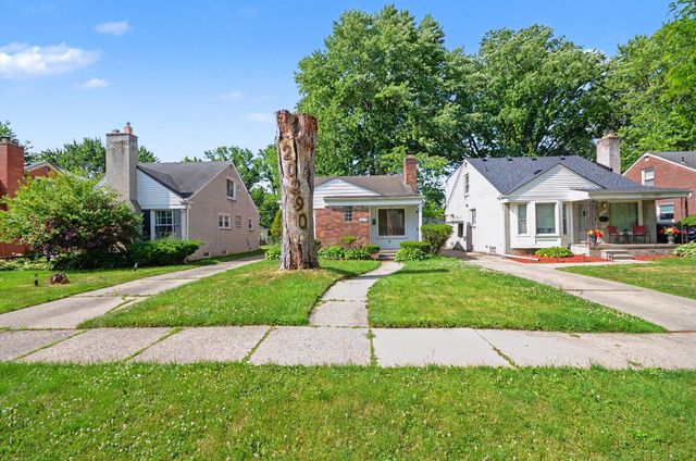 20290 Woodmont Street, Harper Woods City, MI 48225