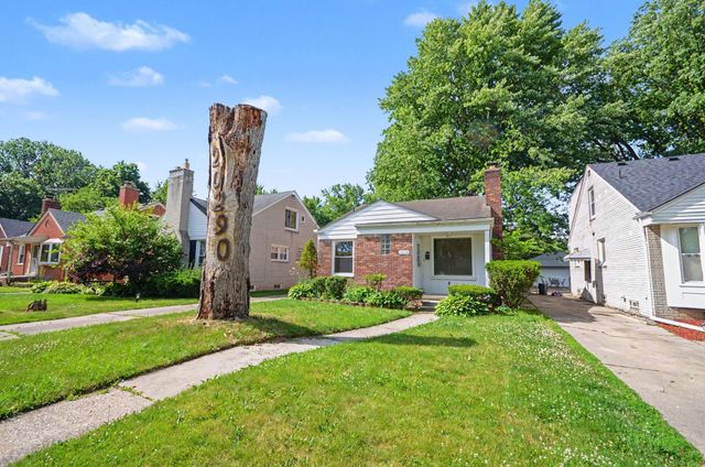 20290 Woodmont Street, Harper Woods City, MI 48225