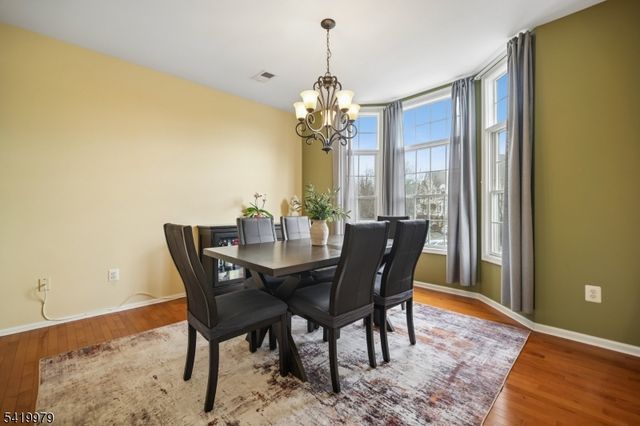 614 Turlington Ct, Livingston Twp., NJ 07039