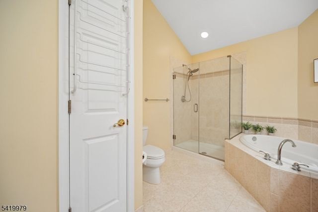 614 Turlington Ct, Livingston Twp., NJ 07039