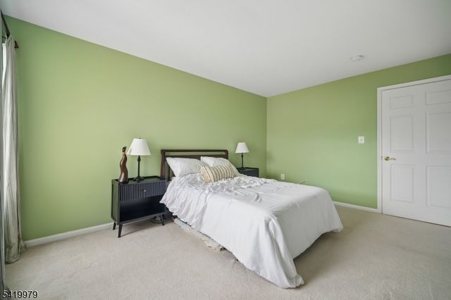 614 Turlington Ct, Livingston Twp., NJ 07039