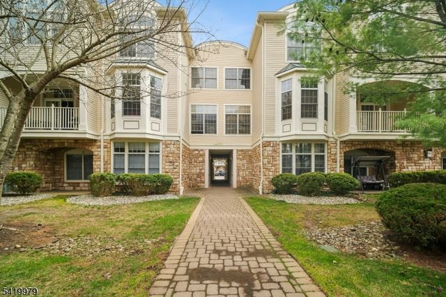 614 Turlington Ct, Livingston Twp., NJ 07039