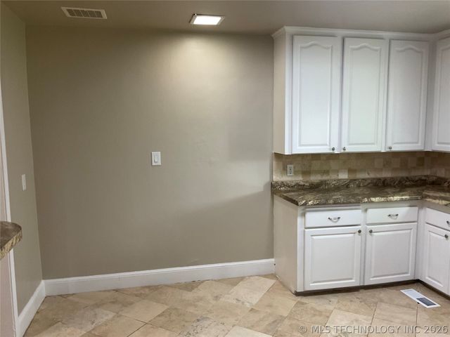 1644 S Knoxville Avenue, Tulsa, OK 74112