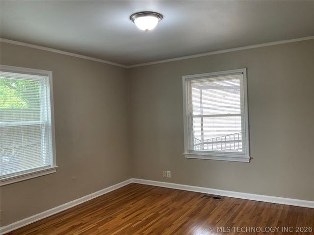 1644 S Knoxville Avenue, Tulsa, OK 74112