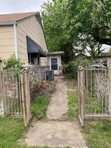 1644 S Knoxville Avenue, Tulsa, OK 74112
