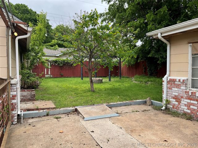 1644 S Knoxville Avenue, Tulsa, OK 74112