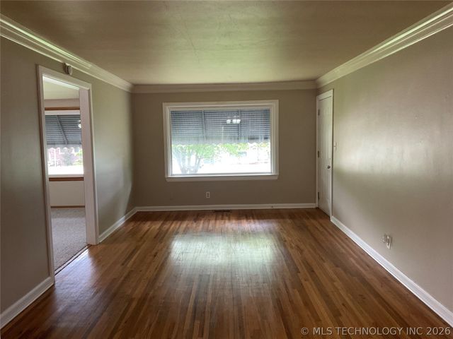 1644 S Knoxville Avenue, Tulsa, OK 74112