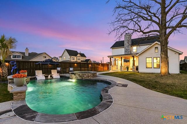 105 Retreat Place, Georgetown, TX 78626