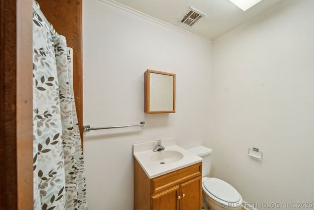1121 W 9th Street, Okmulgee, OK 74447