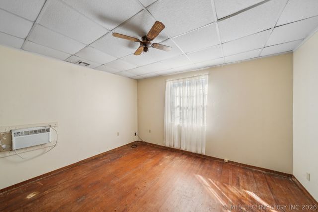 1121 W 9th Street, Okmulgee, OK 74447