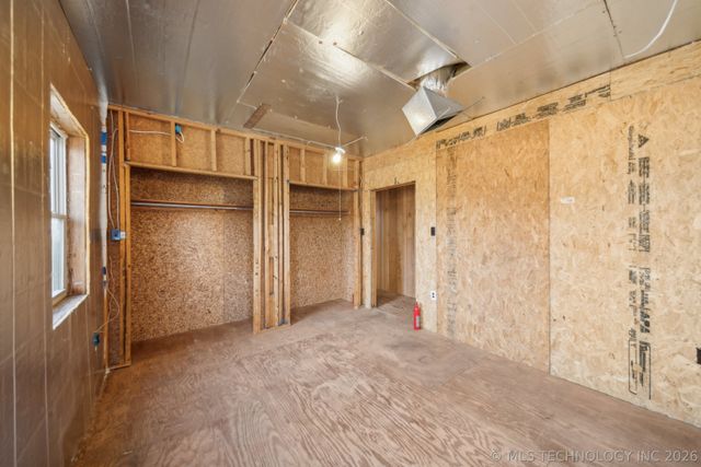 1121 W 9th Street, Okmulgee, OK 74447