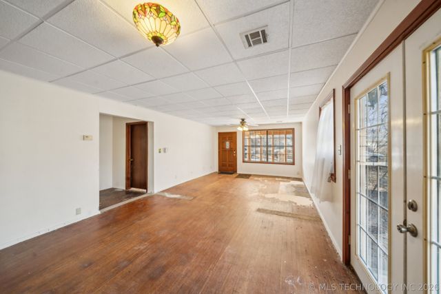 1121 W 9th Street, Okmulgee, OK 74447
