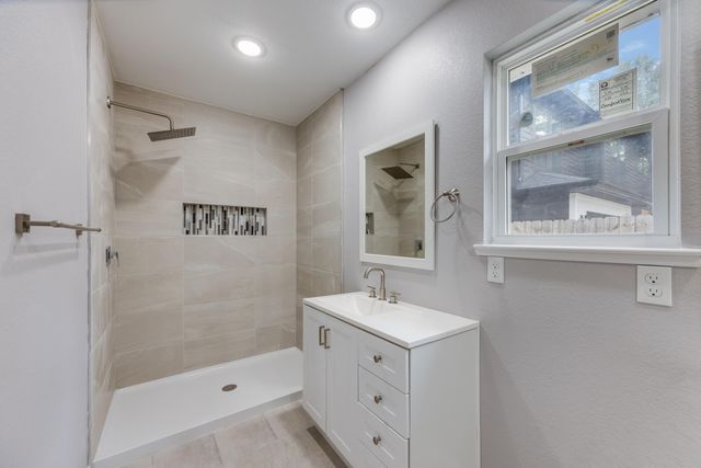 749 Amos Street, Crestview, FL 32539