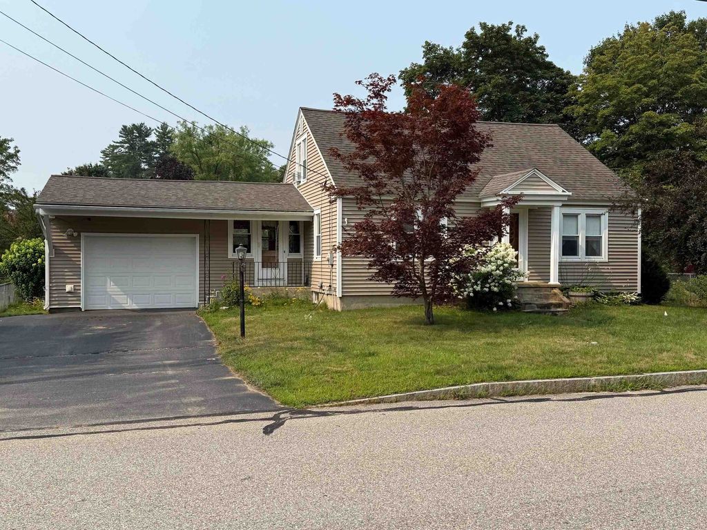 18 Grove Street, Rochester, NH 03868