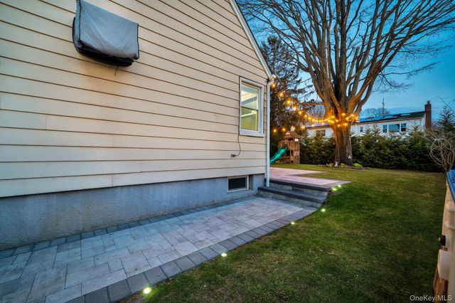 3768 Mansfield Drive, Seaford, NY 11783