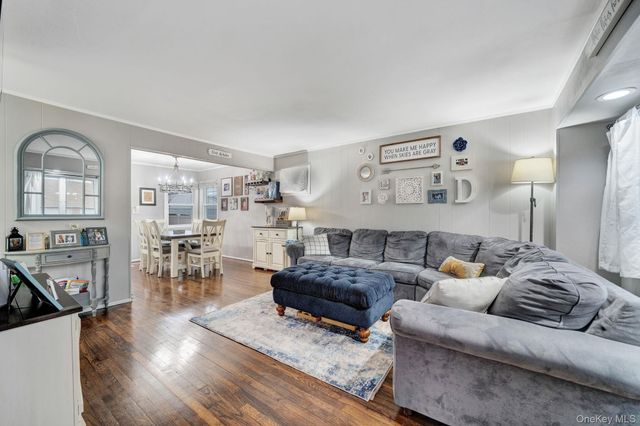 3768 Mansfield Drive, Seaford, NY 11783