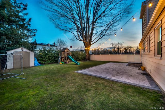 3768 Mansfield Drive, Seaford, NY 11783