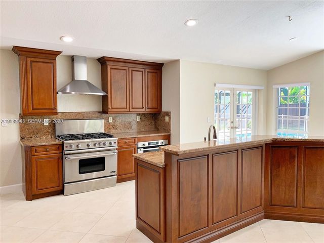 8224 SW 178th Terrace, Palmetto Bay, FL 33157