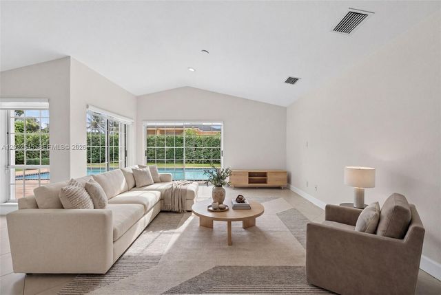 8224 SW 178th Terrace, Palmetto Bay, FL 33157