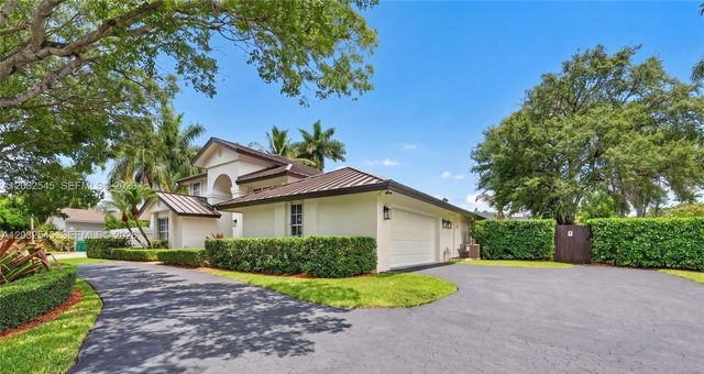 8224 SW 178th Terrace, Palmetto Bay, FL 33157