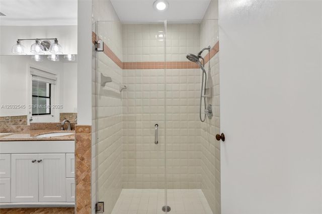 8224 SW 178th Terrace, Palmetto Bay, FL 33157