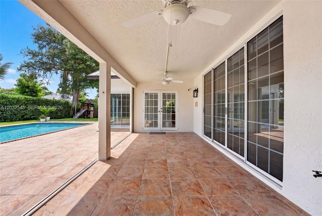 8224 SW 178th Terrace, Palmetto Bay, FL 33157