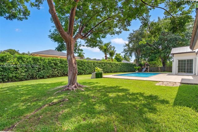 8224 SW 178th Terrace, Palmetto Bay, FL 33157