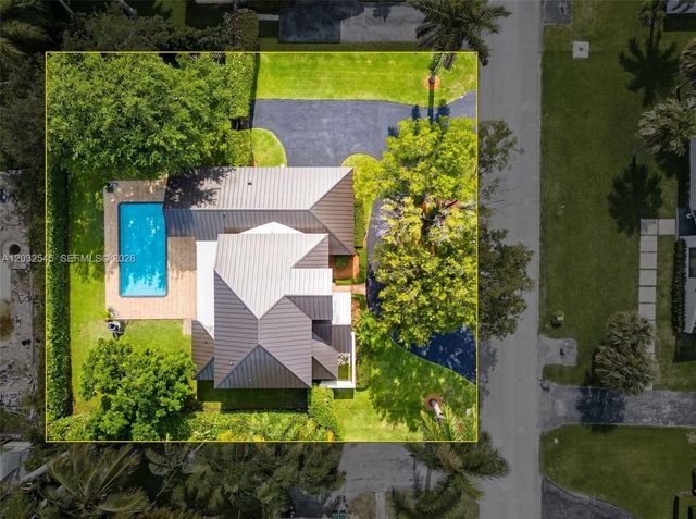 8224 SW 178th Terrace, Palmetto Bay, FL 33157