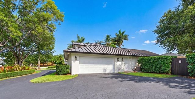 8224 SW 178th Terrace, Palmetto Bay, FL 33157