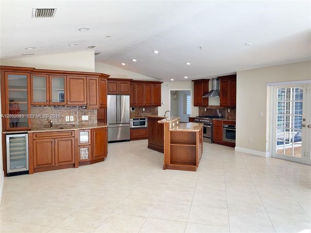 8224 SW 178th Terrace, Palmetto Bay, FL 33157