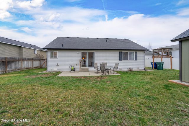 2325 N Mackenzie Dr, Post Falls, ID 83854