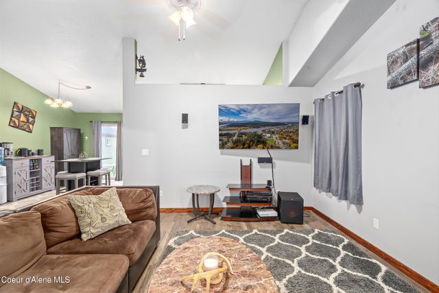 2325 N Mackenzie Dr, Post Falls, ID 83854