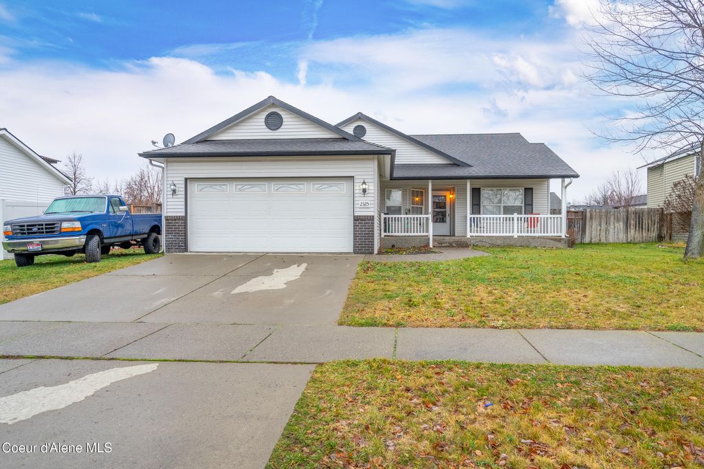 2325 N Mackenzie Dr, Post Falls, ID 83854