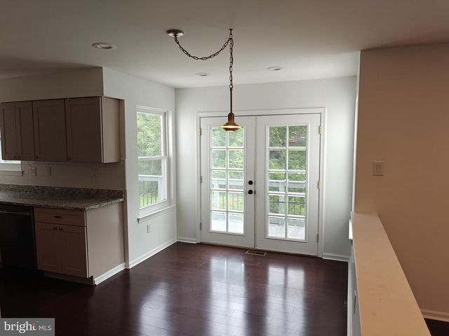 124 HORSESHOE LN, North Wales, PA 19454