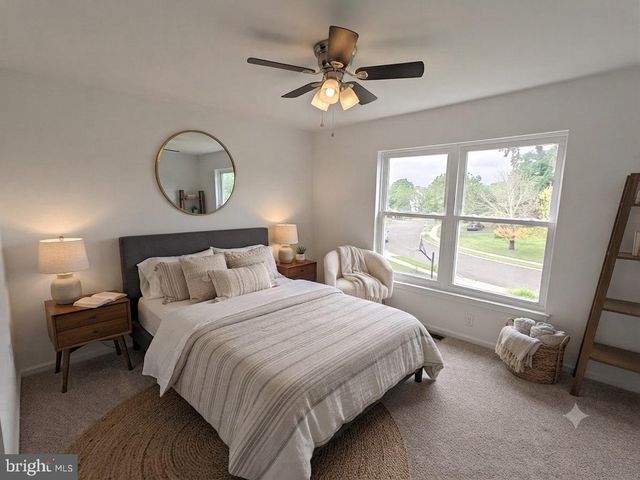 124 HORSESHOE LN, North Wales, PA 19454