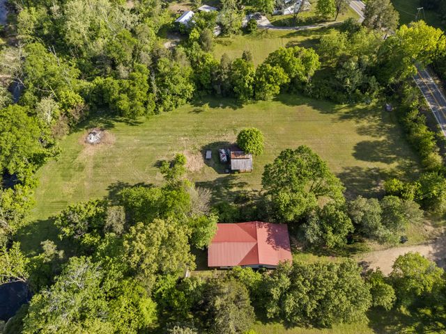 1265 Sams Creek Rd, Ashland City, TN 37015