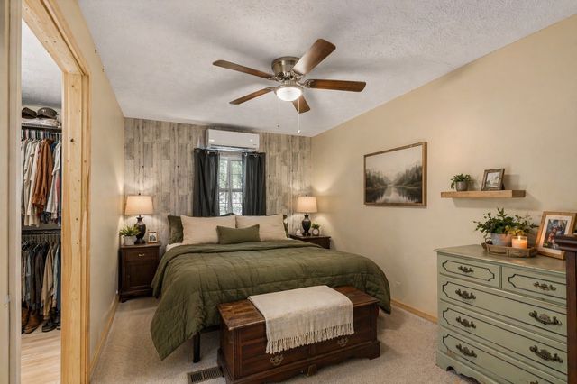 1265 Sams Creek Rd, Ashland City, TN 37015