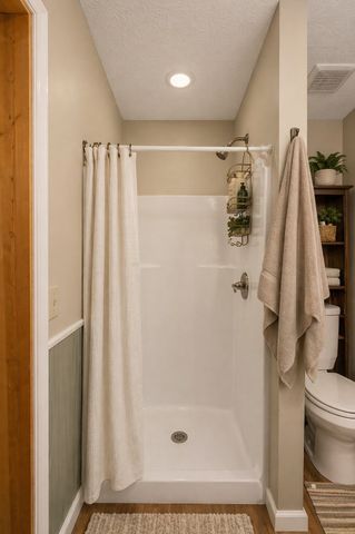 1265 Sams Creek Rd, Ashland City, TN 37015