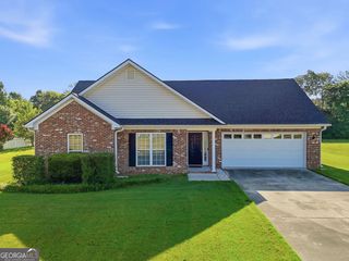 128 Brookstone Drive SW, Calhoun, GA 30701