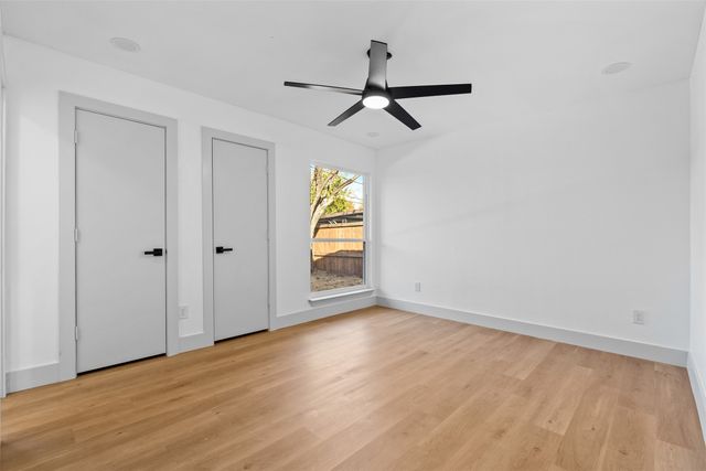 314 Gregory Lane, Grand Prairie, TX 75052