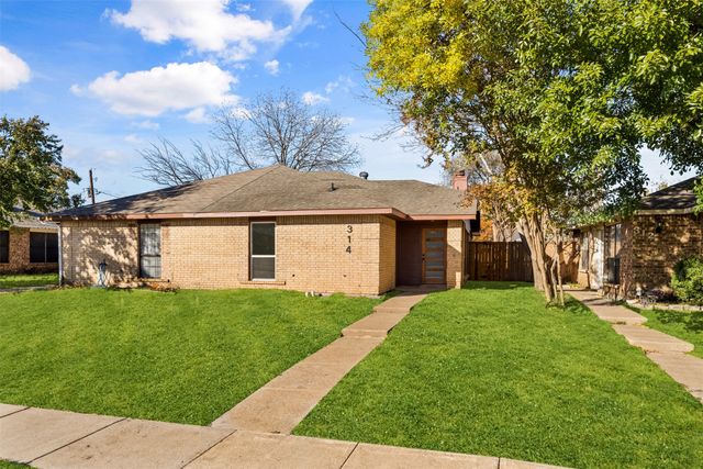 314 Gregory Lane, Grand Prairie, TX 75052