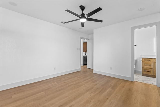 314 Gregory Lane, Grand Prairie, TX 75052