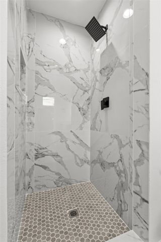 314 Gregory Lane, Grand Prairie, TX 75052