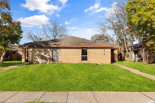 314 Gregory Lane, Grand Prairie, TX 75052