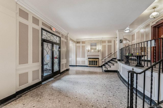 78-14 Austin Street 3-F, Forest Hills, NY 11375