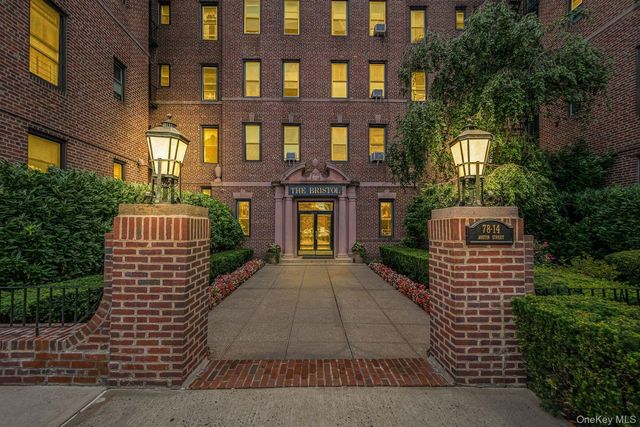 78-14 Austin Street 3-F, Forest Hills, NY 11375