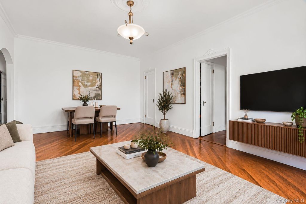 78-14 Austin Street 3-F, Forest Hills, NY 11375 — photo 3